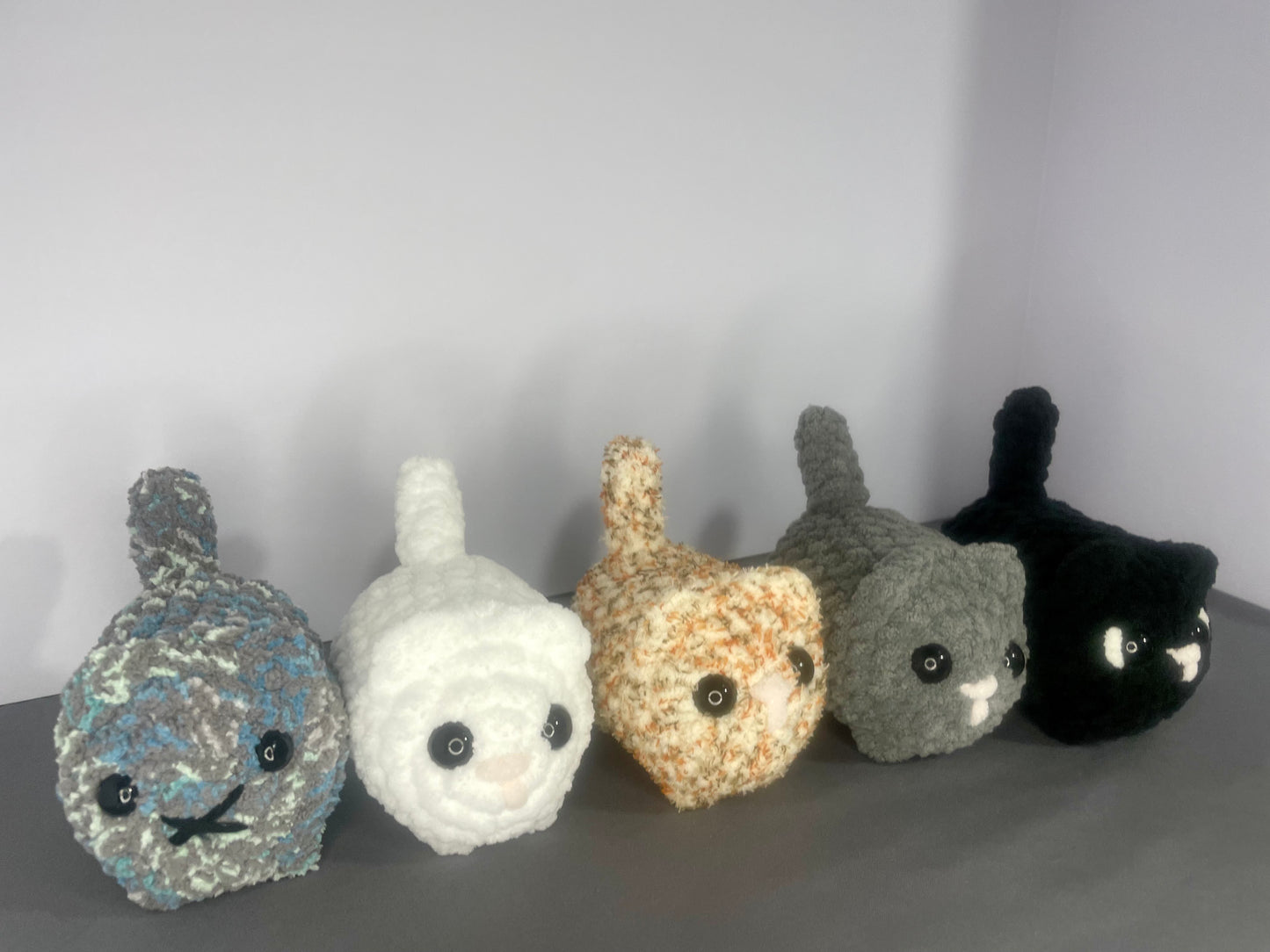 Mini loaf cats