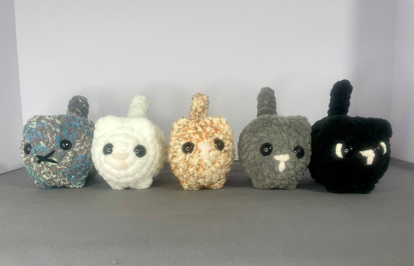Mini loaf cats