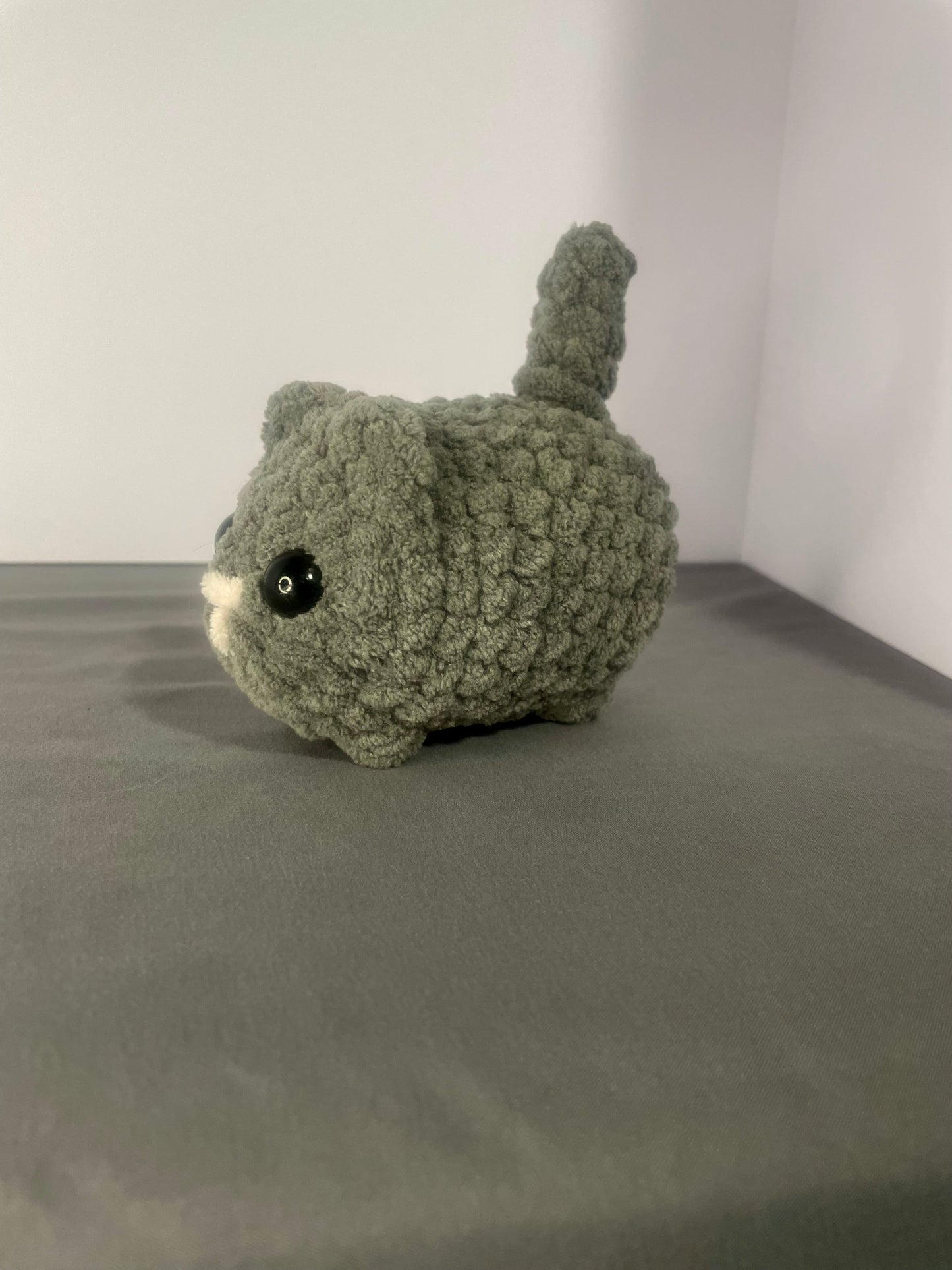 Mini loaf cats